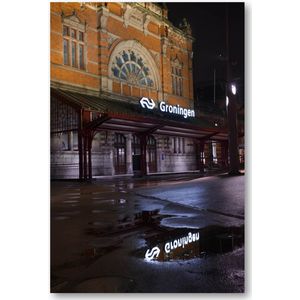 Midnacht op het spoor - Station Groningen - Foto op Plexiglas 40x60