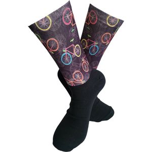 Verjaardag cadeau - Wielrenfiets Sokken - Sokken - Wielren Fiets - Valentijn cadeautje voor hem - Fietssokken - Print sokken - Valentijnsdag - Leuke sokken - Vrolijke sokken - Luckyday Socks - Aparte Sokken - Socks waar je Happy van wordt - Maat 36