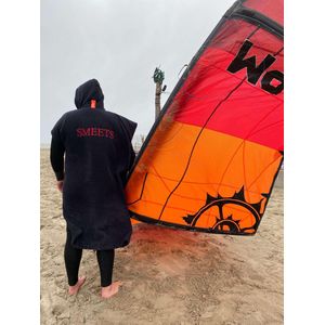 Badstof Surfponcho Zwart L/XL - met Capuchon - 100% Katoen, 450 gr/m2 - Unisex - Dames & Heren - Poncho - Badcape -Surf Accessoires