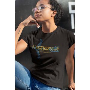 Shirt - Sagittarius honest & adventurous - Wurban Wear | Grappig shirt | Sterrenbeeld | Unisex tshirt | Astrologie | Zodiac signs | Horoscoop | yoga | Wit & Zwart