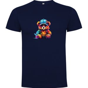 Donker Blauw T-Shirt met “ Kleurrijke Stoere Teddybeer met Pet“ Print Full Color Maat XL