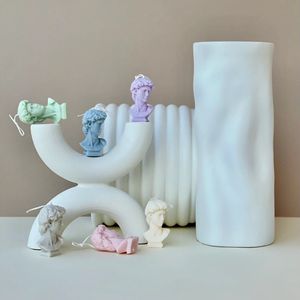 Forma candles -kleine David Michelangelo kaars kleur blauw - handgemaakte kaars - torsokaars - sculptuur kaars - 7,5 cm