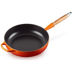 Le Creuset Hapjespan Signature Sauteuse - Oranjerood - Ø 28 cm / 3,6L - Geëmailleerde Anti-aanbaklaag - Duurzaam, Vaatwasserbestendig en Ideaal voor Sauteren en Braden