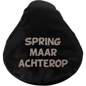 Zadelovertrek met tekst ''Spring maar achterop'' - Zwart / Wit - PVC - Rekbaar - Zadelhoes - Fietshoes - Zadel