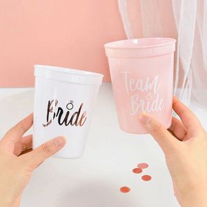 Bruid - Trouwen - Bride - Plastic Bekers - Drink bekers - Set - Team Bride - Bachelorette - Feest - Vrijgezellenfeest - Bruiloft - Bridal shower - Bachelorette party - Decoratie - Bruiloft decoratie - Vrijgezellenfeest decoratie -