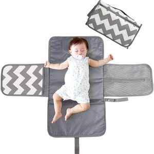 Aankleedkussen Voor Baby's, BelleStyle Aankleedkussen voor Luiers, Draagbaar Aankleedkussen met Hoofdkussen en Organizervakken, Aankleedkussen, Opvouwbaar Waterdicht Schoon voor Thuisreizen Buiten