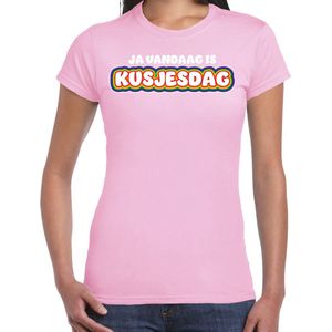 Bellatio Decorations Gay Pride T-shirt voor dames - licht roze - kusjesdag - regenboog - LHBTI L