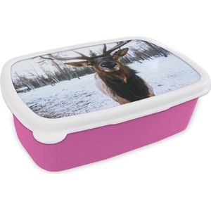 Broodtrommel Roze - Lunchbox - Brooddoos - Hert - Sneeuw - Neus - 18x12x6 cm - Kinderen - Meisje