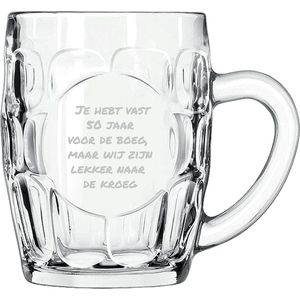 Gegraveerde bierpul 55cl Je hebt vast 50 jaar voor de boeg, maar wij zijn lekker naar de kroeg