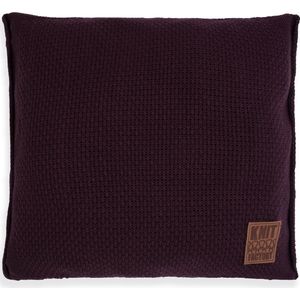 Knit Factory Jesse Sierkussen - Vierkant kussen - Kussen woonkamer - Bank kussen - Decoratie kussen - Aubergine - 50x50 cm - Kussenhoes inclusief kussenvulling