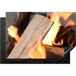 KitchenYeah® Inductie beschermer 76x51.5 cm - Brandend hout bij een open haard - Kookplaataccessoires - Afdekplaat voor kookplaat - Inductiebeschermer - Inductiemat - Inductieplaat mat