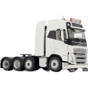 MarGe Models Volvo FH5 truck 8x4, schaal 1 op 32