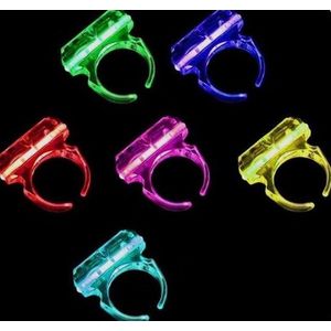 Gadgetpoint | Glow Ringen | Glow in the Dark | Ring | Lampjes | Licht | 6 stuks | Multicolor Ring