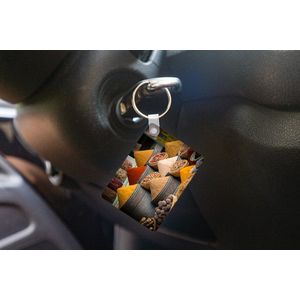 Sleutelhanger - Kruiden - Ton - Specerijen - Geel - Bruin - Uitdeelcadeautjes - Plastic