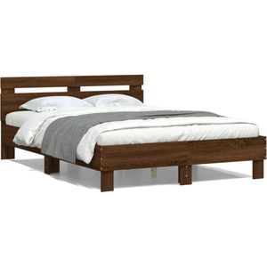 vidaXL - Bedframe - met - hoofdeinde - bewerkt - hout - bruineikenkleur - 120x200 - cm