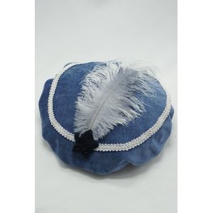 Luxe Pietenmuts - Pieten baret - Pietenmuts met naam – Sinterklaas accessoire – Fluweel – Jeans blauw - Bows and Flowers