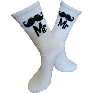 Verjaardags cadeau - MR Sokken - heer sokken - vrolijke sokken - witte sokken - tennis sokken - sport sokken - valentijns cadeau - sokken met tekst - aparte sokken - grappige sokken - Socks waar je Happy van wordt - maat 37-44