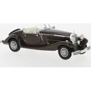 De 1:43 Diecast modelauto van de Mercedes-Benz Type 290 Roadster van 1936 in Brown.De fabrikant van het schaalmodel is Neo Models.Dit model is alleen online beschikbaar.