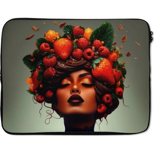 Laptophoes 15.6 inch - Vrouw - Chocolade - Frambozen - Aardbeien - Koekjes - Laptop sleeve - Binnenmaat 37x26 cm - Zwarte achterkant