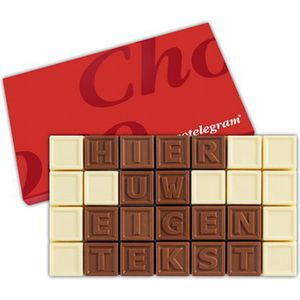 Chocolade Cadeau Gepersonaliseerd 28 blokjes | jouw eigen tekst in chocolade | Gepersonaliseerd cadeau