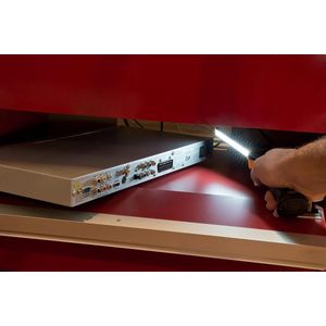 Led-werklamp op accu met magneet - brandduur max. 80 uur - 400 + 70 lm - inklapbaar - USB-oplaadkabel