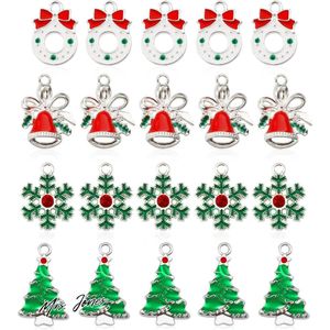 Mrs. Jones 20st Christmas Pendant Charms Kerst Emaille Bedels Kerstboom Bells Sneeuwvlokken Krans Décor Christmas Charms for Crafts Jewelry Making DIY Oorbellen Ketting Armbandmetalen bedels Kerstvakantie Kerstcadeau Kerstversiering Kerstdecoratie. .