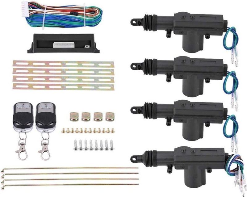 Centrale vergrendeling Keyless Entry System complete set - 4 deuren - besturingsbox - afstandsbedieningen - deurslot - kabel - accessoireset .