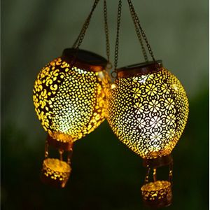 Lardic Solar Hangende Tuinlamp - Lantaarn - Solar Tuinverlichting op Zonneenergie - Led buitenverlichting met dag/Nacht Sensor - Tuinlantaarn - Sfeerverlichting - Metaal