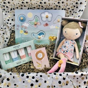 Julia & Ik Cadeaupakket: Rosa - Naïf miniset - Knuffel Rosa - Voelpuzzel Little Dutch Flowers & Butterflies - Kaart - Naif mini 15 ml Babygeschenkset - Kraampakket - Afzwemmen - Geslaagd - Cadeau - Spelen - Ontwikkelen - Kind - Baby - Jongen - Meisje