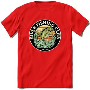 Fishing Club - Vissen T-Shirt | Beige | Grappig Verjaardag Vis Hobby Cadeau Shirt | Dames - Heren - Unisex | Tshirt Hengelsport Kleding Kado - Rood - XXL