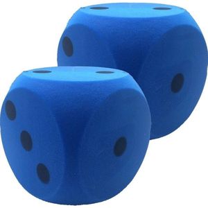 2x Grote foam dobbelstenen blauw 16 x 16 cm - Dobbelspel - Speelgoed