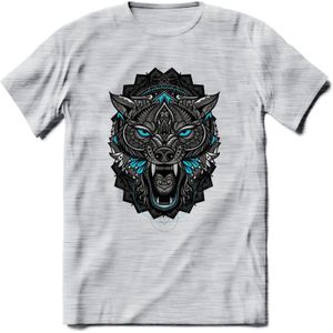 Wolf - Dieren Mandala T-Shirt | Lichtblauw | Grappig Verjaardag Zentangle Dierenkop Cadeau Shirt | Dames - Heren - Unisex | Wildlife Tshirt Kleding Kado | - Licht Grijs - Gemaleerd - M