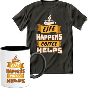 T-Shirtknaller T-Shirt met Koffiemok | Life Happends Coffee Helps - Koffie Kleding | Heren / Dames Shirt met Mok Cadeau | Kleur grijs | Maat XL