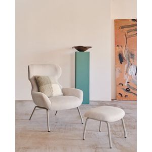 Kave Home - Belina-fauteuil van beige chenille en staal met witte afwerking