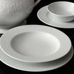 Asir Dinerset (53-delig). 100% PORSELEIN Serveerbord: 25 x 25 x 2 cm (12 stuks) Bord: 22 x 22 x 4 cm (12 stuks) Dessertbord: 21 x 21 x 2 cm (12 stuks) Schaal: 15 x 15 x 5 cm ( 12 stuks) Schaal: 24 x 20 x 3 cm (2 stuks) Grote schaal: 28 x 15 x 3