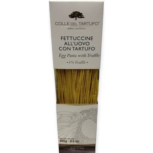Pasta met zwarte truffel-Italie-Fettuccine