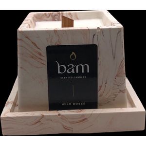 BAM kaarsen -wilde rozen geurkaars met eigen handmade vierkant potje met schaal en houten wiek - op basis van zonnebloemwas - cadeautip - vegan