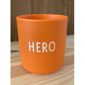 Design letters - beker - Hero