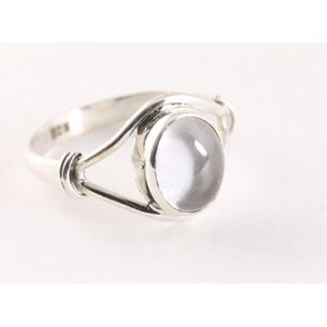 Opengewerkte zilveren ring met bergkristal - maat 17