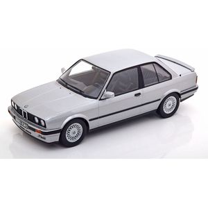 De 1:18 Diecast modelauto van de BMW 3251 E30 M-Pakket 1 van 1987 in Silver. De fabrikant van het schaalmodel is KK Scale.Dit model is alleen online beschikbaar.