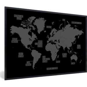 Fotolijst incl. Poster Zwart Wit- Egale eenvoudige wereldkaart - zwart wit - 60x40 cm - Posterlijst
