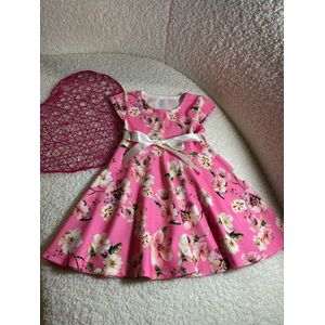 Meisjes - Jurk - Met Dessin -Kleur - Pink - Korte Mouwen maat - 146 - kerst jurk - sinterklaas