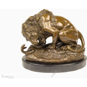 Bronzen Leeuw, Beeld op marmer basis, Beeldhouw kunst sculptuur, Afrikaanse dieren decoratie
