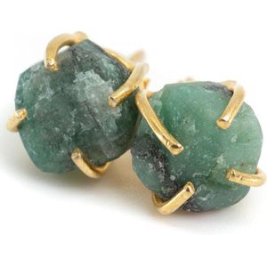 Edelsteen Oorstekers Ruwe Smaragd – 925 Zilver & Verguld
