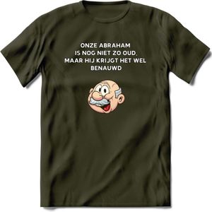 Onze abraham is nog niet zo oud T-Shirt | Grappig Abraham 50 Jaar Verjaardag Kleding Cadeau | Dames – Heren - Leger Groen - L