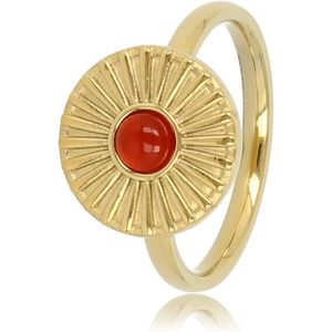 My Bendel Ring goudkleurig zonnetje design met Carnelian - Vrolijke goudkleurige edelstalen ring met een zonnetje en Carnelian edelsteen - Met luxe cadeauverpakking
