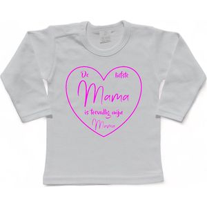 T-shirt Kinderen ""De liefste mama is toevallig mijn mama"" Moederdag | lange mouw | Wit/fluor pink | maat 98