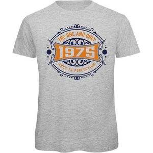 1975 The One And Only | Feest Kado T-Shirt Heren - Dames | Donker Blauw - Goud | Perfect Verjaardag Cadeau Shirt | Grappige Spreuken - Zinnen - Teksten | Maat S