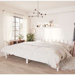 The Living Store Bedframe - Grenenhout - 205.5 x 205.5 x 69.5 cm - Geschikt voor matras van 200x200 cm
