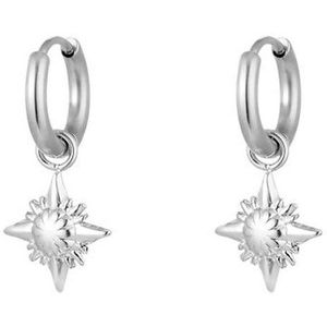 earrings - oorbellen - kleur zilver - ster met detail - stainless steel - nikkelfree - trendy - musthave - mam - moeder - dochter - kado -cadeau - kerst - moederdag - knaller - laatste